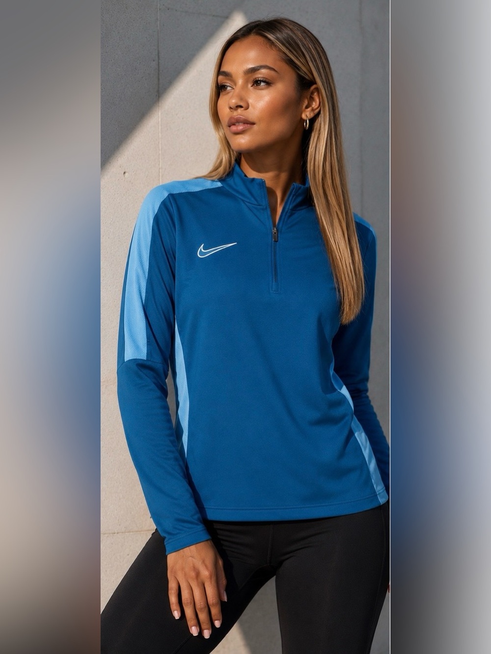 Nike Dri-FIT Women’s XL Blue Quarter Zip Athletic Pullover